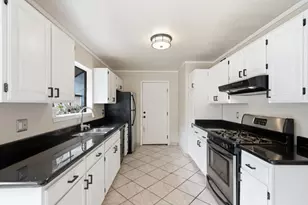 3880 Pacific Heights Blvd, San Bruno, CA 94066 - Photo 11