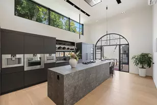 947 Colonial Ln, Palo Alto, CA 94303 - Photo 11