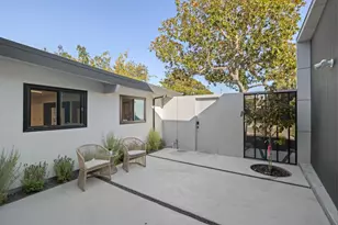 947 Colonial Ln, Palo Alto, CA 94303 - Photo 3