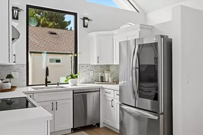 128 Promethean Way, Mountain View, CA 94043 - Photo 5