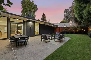 3992 Bibbits Dr, Palo Alto, CA 94303 - Photo 49