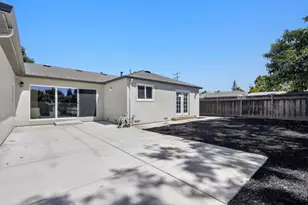 3120 Riddle Rd, San Jose, CA 95117 - Photo 25