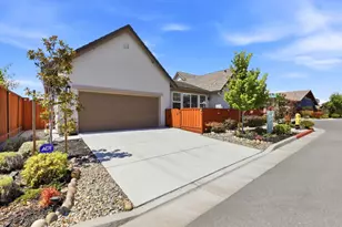1181 McClellan St, Hollister, CA 95023 - Photo 29