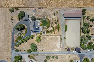 10115 Parrish View Dr, Gilroy, CA 95020 - Photo 17