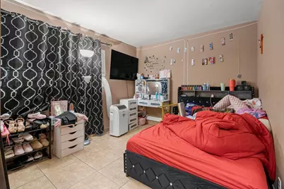 2439 Clyda Dr, San Jose, CA 95116 - Photo 9