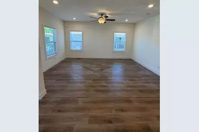 132 Village Cir 132, Sacramento, CA 95838 - Photo 3