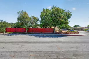 2422 Ridgeglen Way, San Jose, CA 95133 - Photo 45
