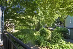 24 Emery Bay Dr, Emeryville, CA 94608 - Photo 27