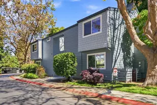 24 Emery Bay Dr, Emeryville, CA 94608 - Photo 29