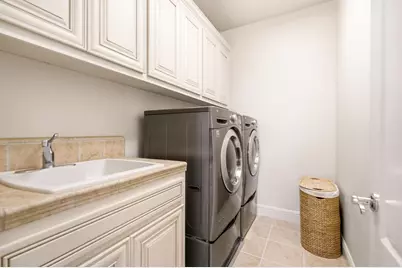 130 Arundel Dr, Hayward, CA 94542 - Photo 43