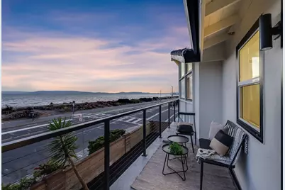 300 Fair Haven Rd, Alameda, CA 94501 - Photo 9