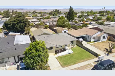 126 7th St, Greenfield, CA 93927 - Photo 5
