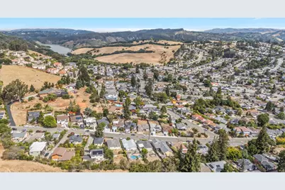 2976 Sydney, Castro Valley, CA 94546 - Photo 35