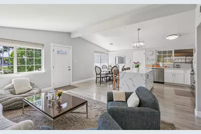 1370 Cathay Dr, San Jose, CA 95122 - Photo 13
