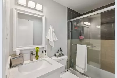1370 Cathay Dr, San Jose, CA 95122 - Photo 25