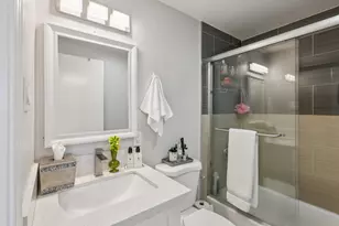 1370 Cathay Dr, San Jose, CA 95122 - Photo 25