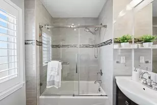 1325 Araujo St, San Jose, CA 95131 - Photo 9