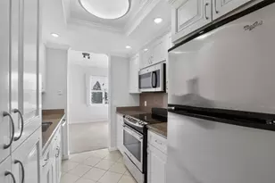 1 Baldwin Ave 609, San Mateo, CA 94401 - Photo 15