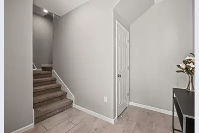 193 William Manly St 2, San Jose, CA 95136 - Photo 19
