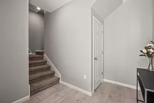 193 William Manly St 2, San Jose, CA 95136 - Photo 19