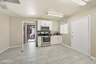 3050 Davis St, Oakland, CA 94601 - Photo 19