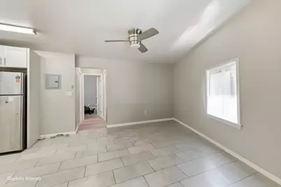 3050 Davis St, Oakland, CA 94601 - Photo 9