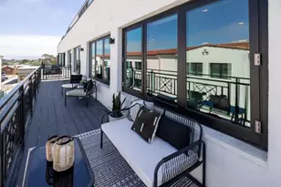542 Lighthouse Ave 210, Pacific Grove, CA 93950 - Photo 27