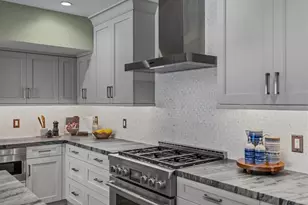 542 Lighthouse Ave 210, Pacific Grove, CA 93950 - Photo 9