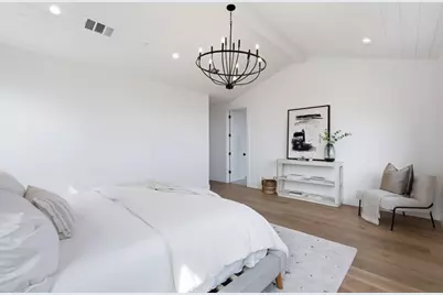 875 Vista Dr, Redwood City, CA 94062 - Photo 29
