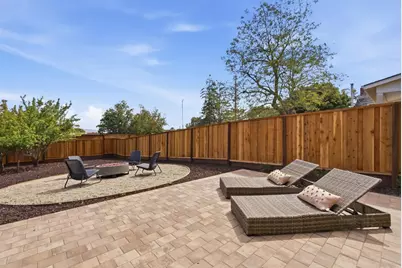 875 Vista Dr, Redwood City, CA 94062 - Photo 47