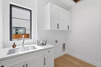 875 Vista Dr, Redwood City, CA 94062 - Photo 25