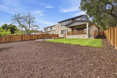 875 Vista Dr, Redwood City, CA 94062 - Photo 49