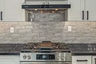 2082 Randolph Dr, San Jose, CA 95128 - Photo 9
