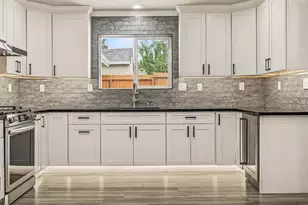 2082 Randolph Dr, San Jose, CA 95128 - Photo 13