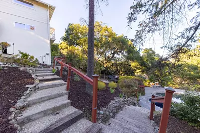 1548 Kingswood Dr, Hillsborough, CA 94010 - Photo 89