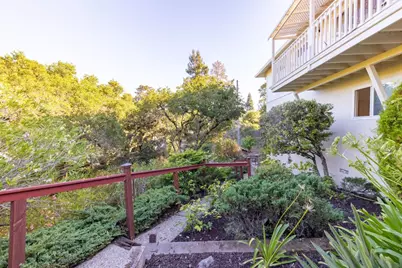 1548 Kingswood Dr, Hillsborough, CA 94010 - Photo 85
