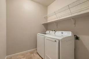 1225 Steinbeck Dr, Hollister, CA 95023 - Photo 17