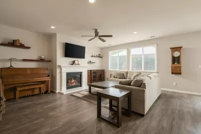 1225 Steinbeck Dr, Hollister, CA 95023 - Photo 33