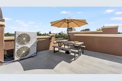 539 Walker Dr, Mountain View, CA 94043 - Photo 21
