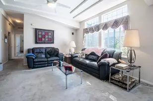 224 Chateau La Salle Dr 224, San Jose, CA 95111 - Photo 13
