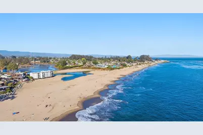 22130 E Cliff Dr 2D, Santa Cruz, CA 95062 - Photo 13