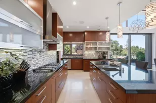 12271 Hilltop Dr, Los Altos Hills, CA 94024 - Photo 15