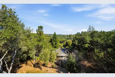 11490 Summit Wood Rd, Los Altos Hills, CA 94022 - Photo 17