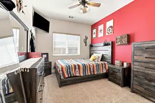 911 Trinity Dr, Hollister, CA 95023 - Photo 23
