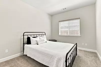 911 Trinity Dr, Hollister, CA 95023 - Photo 25