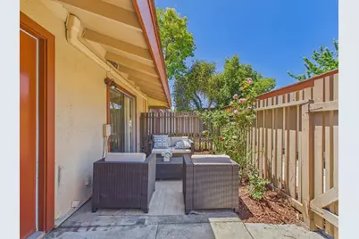 215 Red Oak Dr G, Sunnyvale, CA 94086 - Photo 23