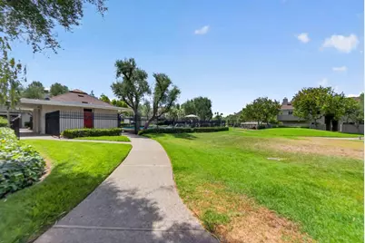 255 S Rengstorff Ave 42, Mountain View, CA 94040 - Photo 19
