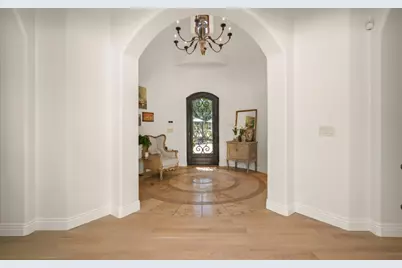 10095 Pomo Pl, Gilroy, CA 95020 - Photo 9