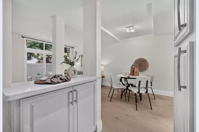 379 Dunsmuir Ter 3, Sunnyvale, CA 94085 - Photo 9