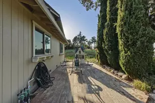 375 Hitch, Hollister, CA 95023 - Photo 33
